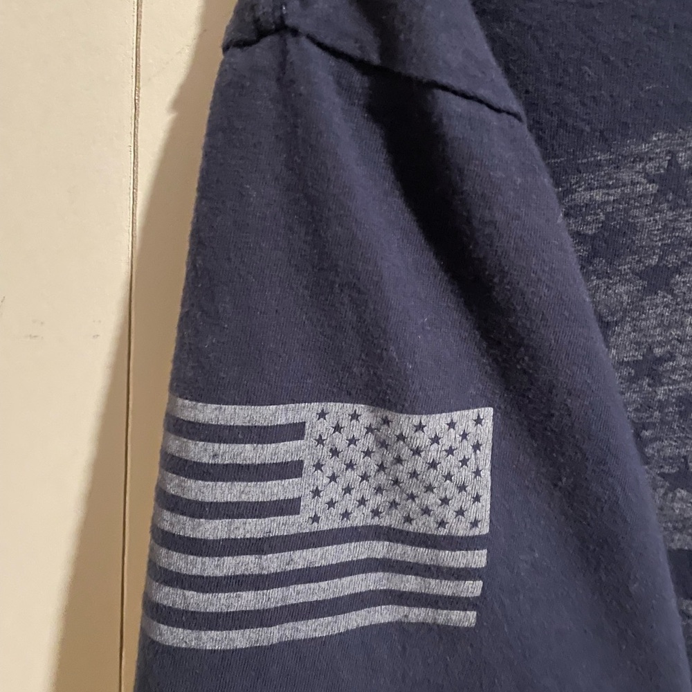 American flag T-shirt - Picture 2 of 2